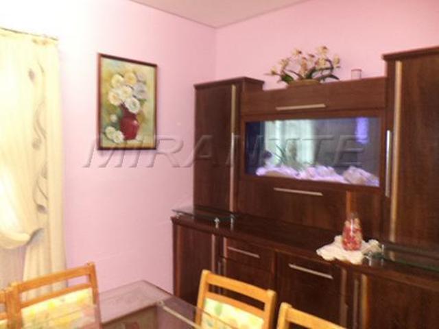 Cond. fechado com 4 quartos