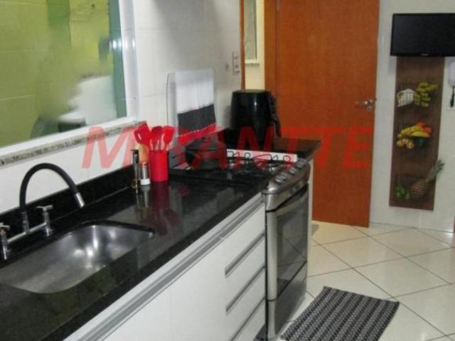 Cond. fechado de 101m² com 3 quartos