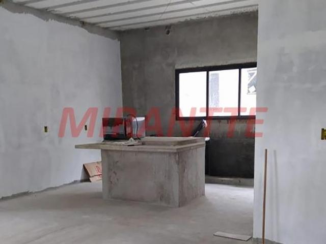 Cond. fechado de 470m² com 4 quartos