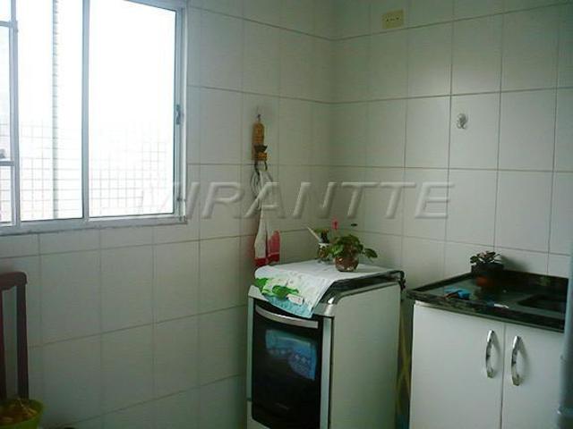 Cond. fechado de 90m² com 2 quartos