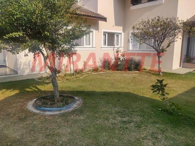 Cond. fechado de 931.43m² com 4 quartos