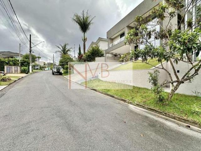 Cond. Quinta de São Fernando Moderna, clean, 4 suítes!