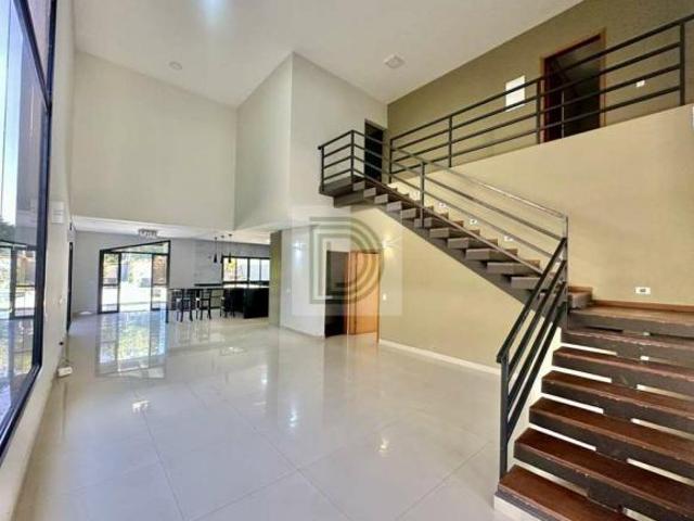 Cond. Vintage Casa Moderna, 4 Suítes, Piscina e Excelente Localização!