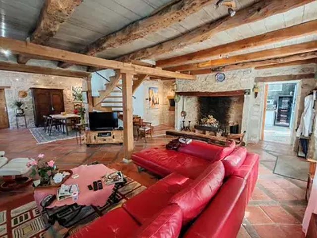 Condat sur Vézère 24570 Achat / Vente maison 5 pièces t5 au dernier étage