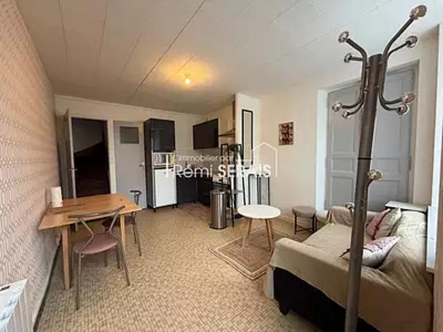 Condé sur Noireau 14110 Location maison 2 pièces t2 au dernier étage