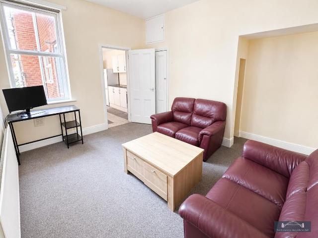 Condercum Road, Newcastle NE4, 2 bed flat to rent, £825 pcm | PrimeLocation