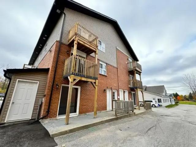 Condo 1 Bedroom For Rent Penetanguishene ON 1595 ES105308997