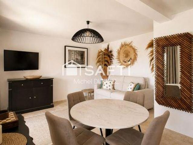 Condo 1 chambres, Sainte Provence 83120 DLS104993401