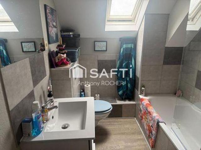 Condo 1 chambres, Segre En Anjou Bleu Pays de la Loire 49500 DS102887942
