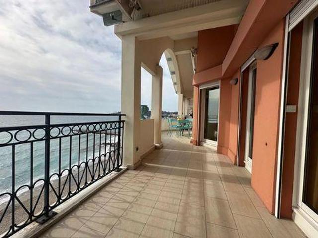 Condo 2 chambres, Menton Provence 06500 DS102957539