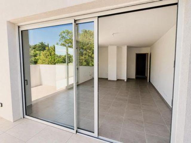 Condo 2 chambres, Nimes Languedoc 30900 DS103343163