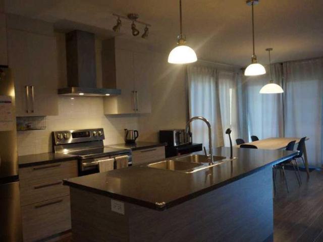 CONDO 2 chambres À LOUER – DISPONIBLE À PARTIR DU 10 OCTOBRE