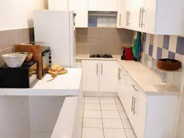 Condo 2 chambres, Pertuis Provence 84120 DS101099714