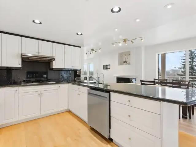 Condo 3 Bedroom For Rent Calgary AB 5500 ELS105071674