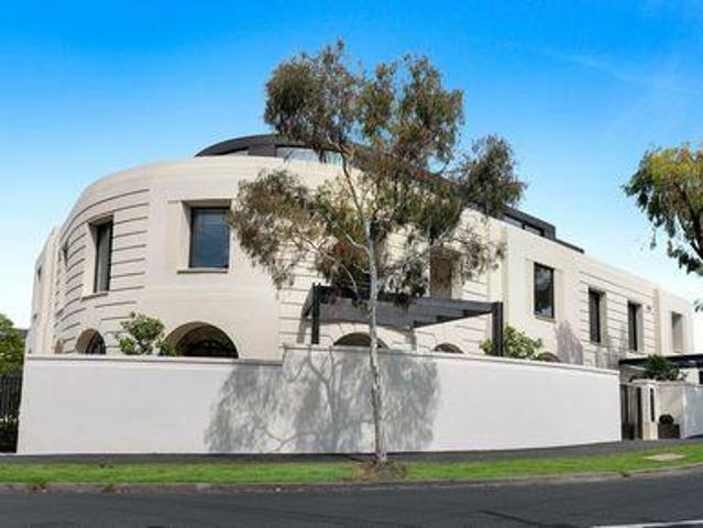 Condo 3 Bedroom For Rent Melbourne Victoria 4002000 ES104988927