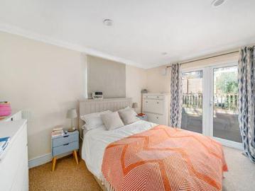 Condo 3 Bedroom For Sale London England 573038 ES100540048