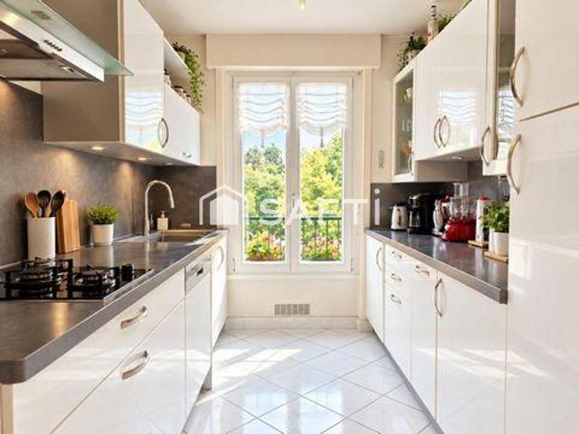 Condo 3 chambres, Dinan Bretagne 22100 DLS105412841