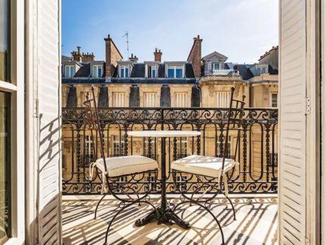 Condo 3 chambres, Paris Île 75220 DLS96642046