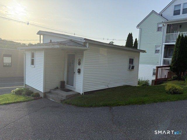 condo Watertown CT ES105440240
