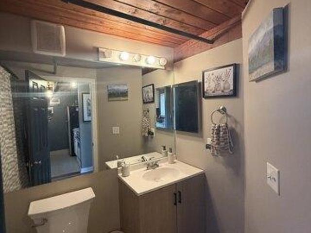 condo with 1 bedroom, Torrington CT ES105578400