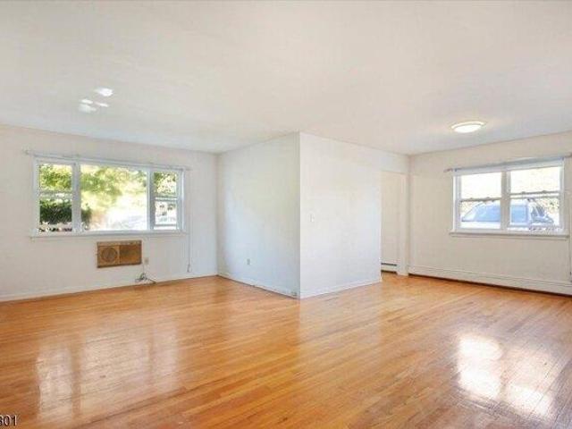 condo with 1 bedroom, Verona NJ ES105515151