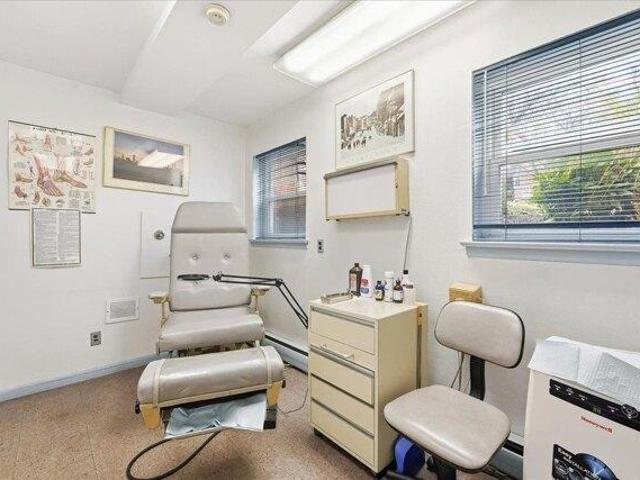 condo with 1 bedroom, Verona NJ ES105722141