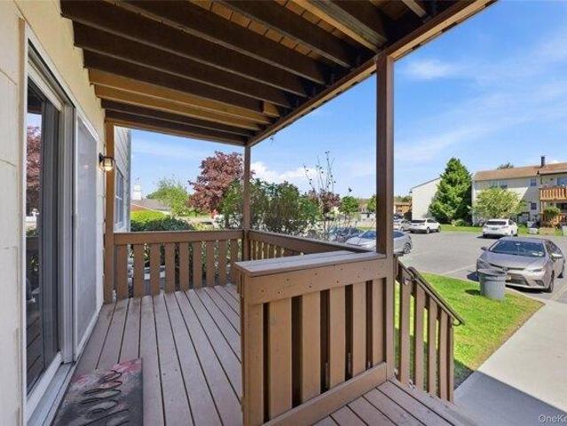 condo with 1 bedroom, Washingtonville NY ES103621954