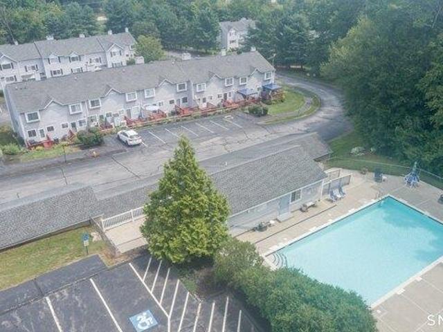 condo with 1 bedroom, Waterford CT ES105438899