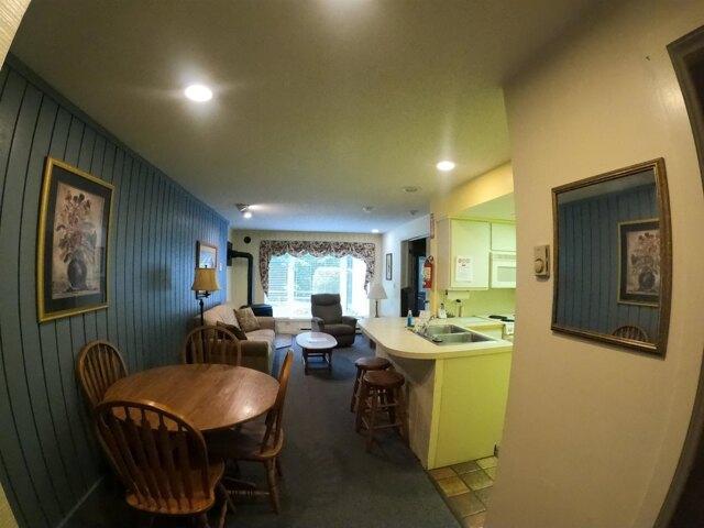 condo with 1 bedroom, Waterville Valley NH ES105496019