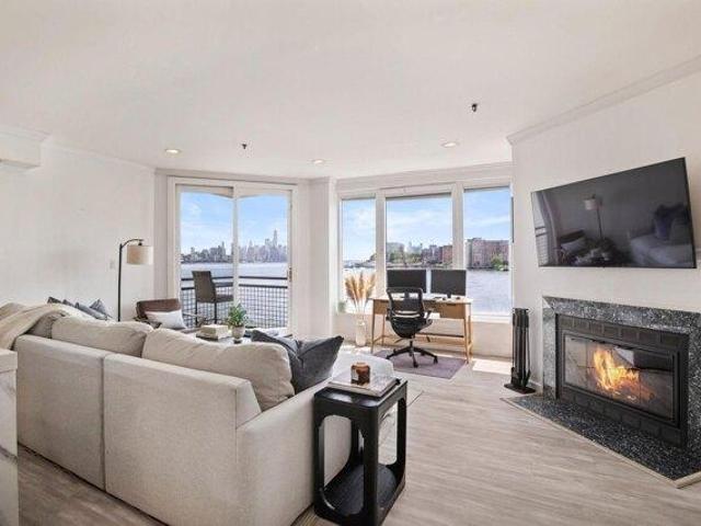 condo with 1 bedroom, Weehawken NJ ES105511811
