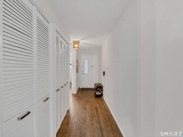 condo with 1 bedroom, West Haven CT ES105495539