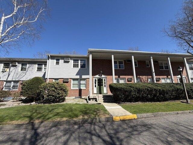 condo with 1 bedroom, West Springfield MA DS104148865