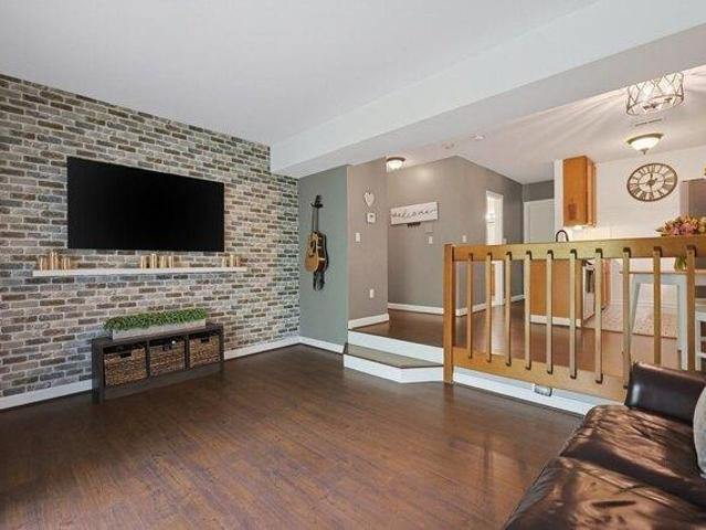 condo with 1 bedroom, Weymouth MA ES105439076