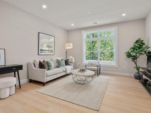 condo with 1 bedroom, Wilmington MA ES105651473