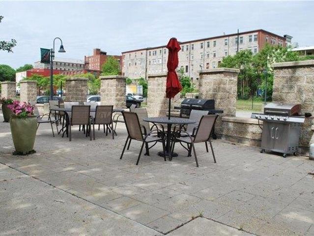 condo with 1 bedroom, Woonsocket RI ES104604871