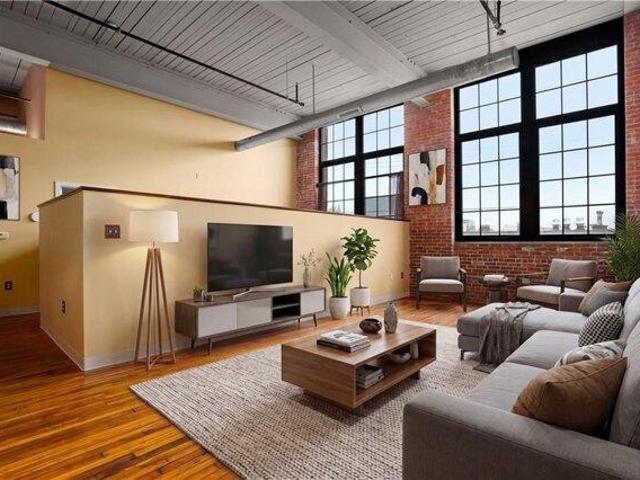 condo with 1 bedroom, Woonsocket RI ES105515532
