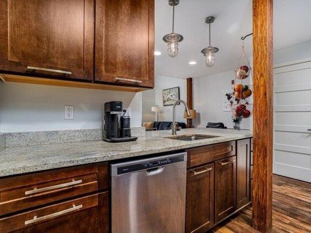 condo with 1 bedroom, Worcester MA ES104478539