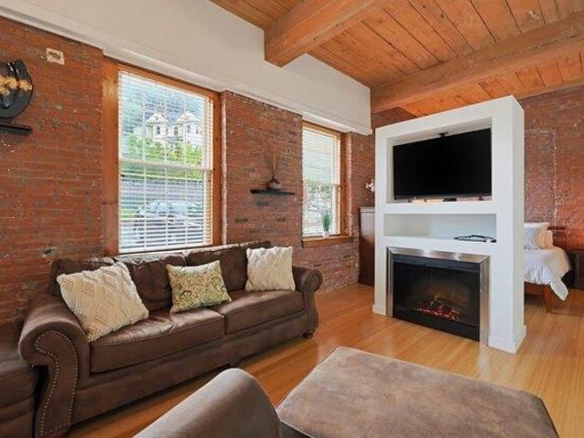 condo with 1 bedroom, Worcester MA ES105316743