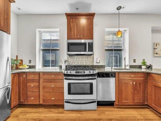 condo with 1 bedroom, Worcester MA ES105341203