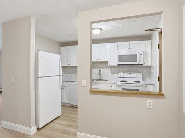 condo with 1 bedroom, Acton MA DS104375150
