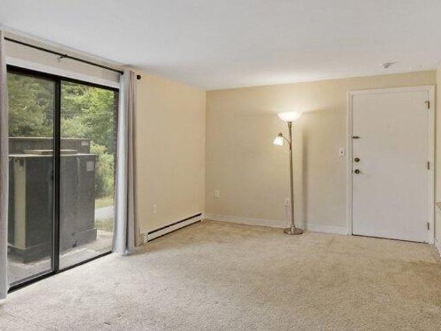 condo with 1 bedroom, Acton MA ES105418780
