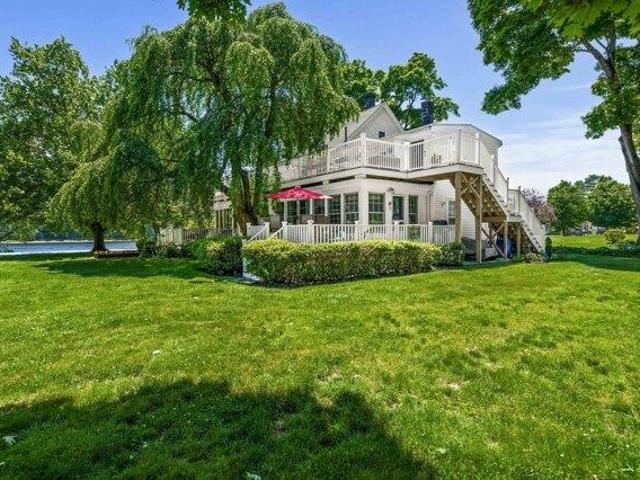 condo with 1 bedroom, Amesbury MA ES105551074