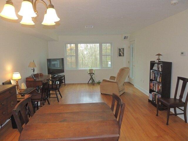 condo with 1 bedroom, Amherst MA ES105352465