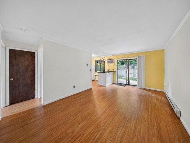 condo with 1 bedroom, Amherst MA ES105587318