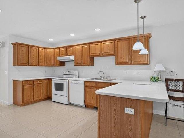 condo with 1 bedroom, Ashland MA ES105547778
