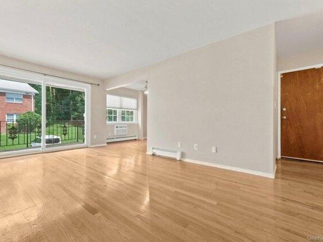 condo with 1 bedroom, Beacon NY ES105291683