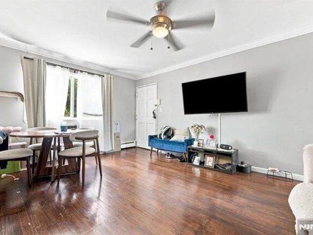 condo with 1 bedroom, Belleville NJ ES105515791