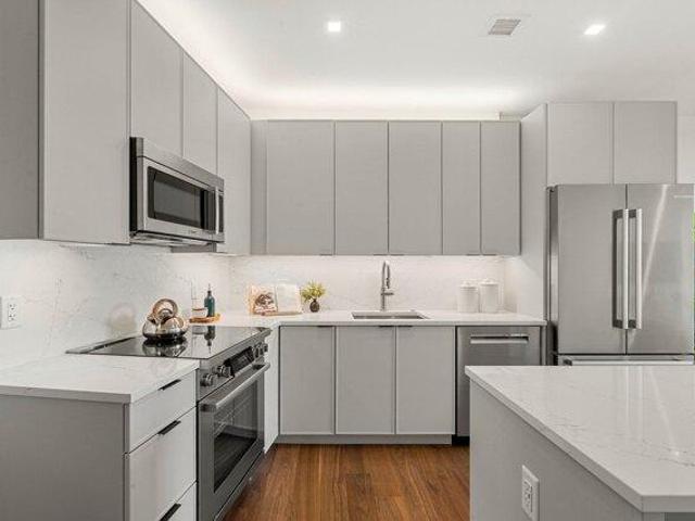 condo with 1 bedroom, Boston MA ES105630366