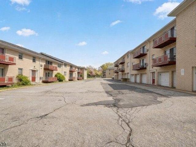 condo with 1 bedroom, Bloomfield NJ ES105439240