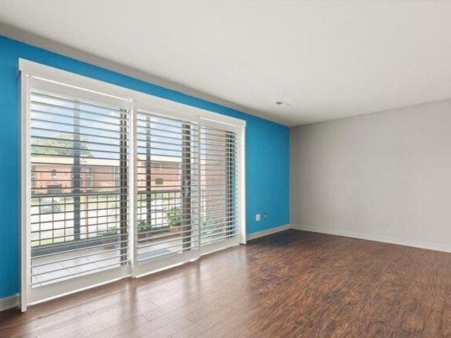 condo with 1 bedroom, Brockton MA ES105401240